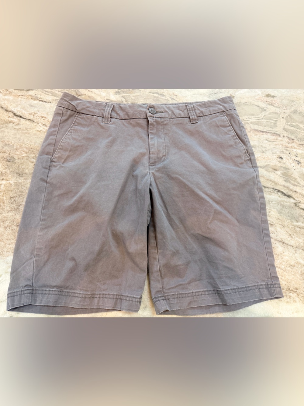 Magellan Outdoors Women’s Size 10 Gray Stretch Bermuda Hiking Shorts